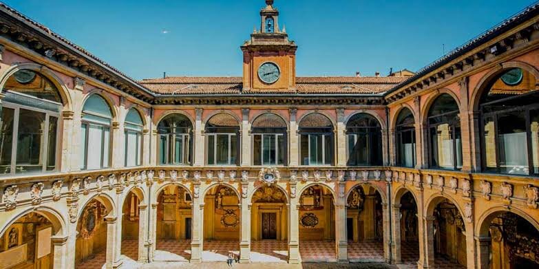 Болонский университет