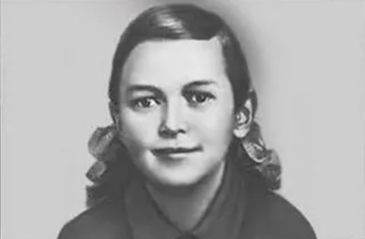 Зина Портнова