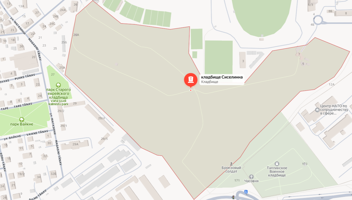 Некрополь на современной карте. Рядом бывший еврейский участок, ставший сквером