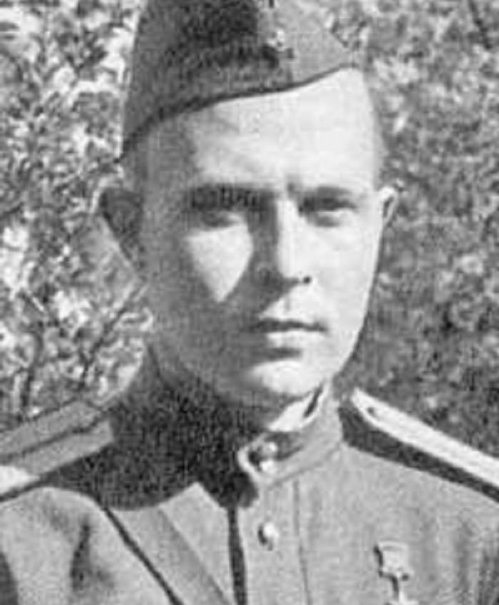 Эдуард Романович Тяхе после присвоения звания Героя Советского Союза