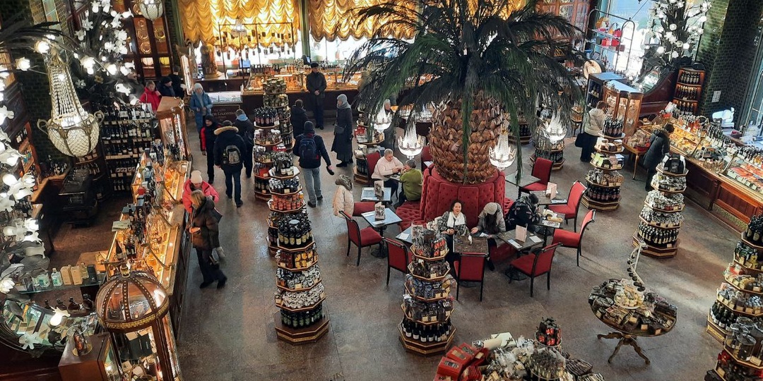 Как купцы Елисеевы придумали первый в России торгово‑развлекательный центр