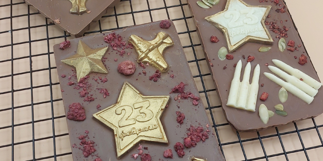 Немного про работу. Готовлю фантазийный шоколад.