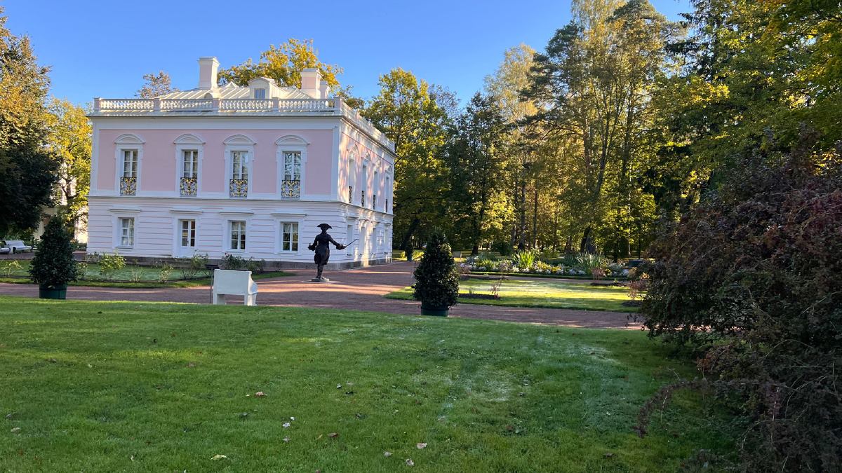 Дворец Петра 3