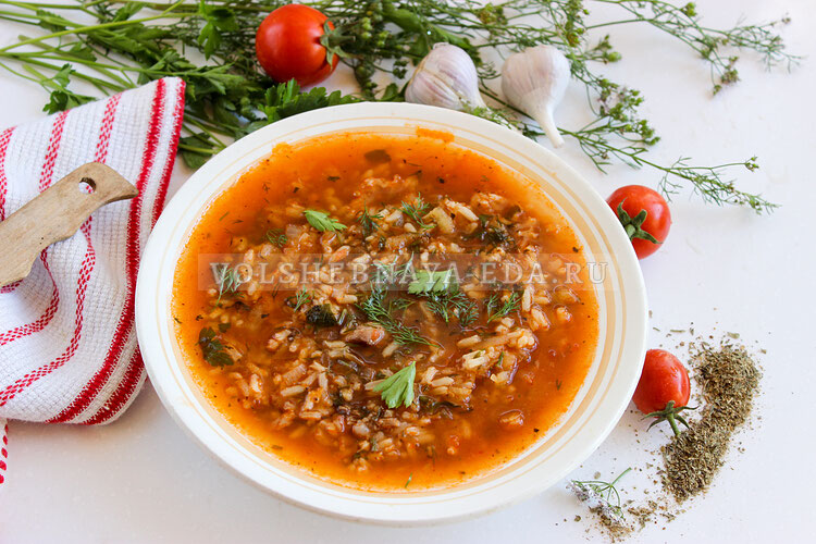Суп харчо с рисом и томатной пастой: советская классика