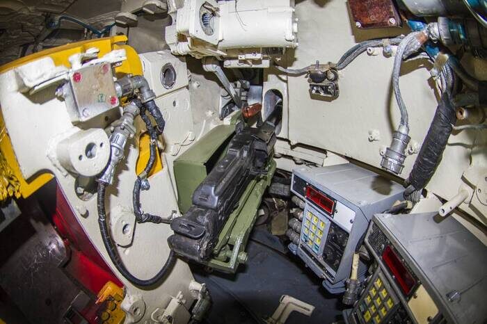 Интерьер российского танка Т-90. Фото: topwar.ru