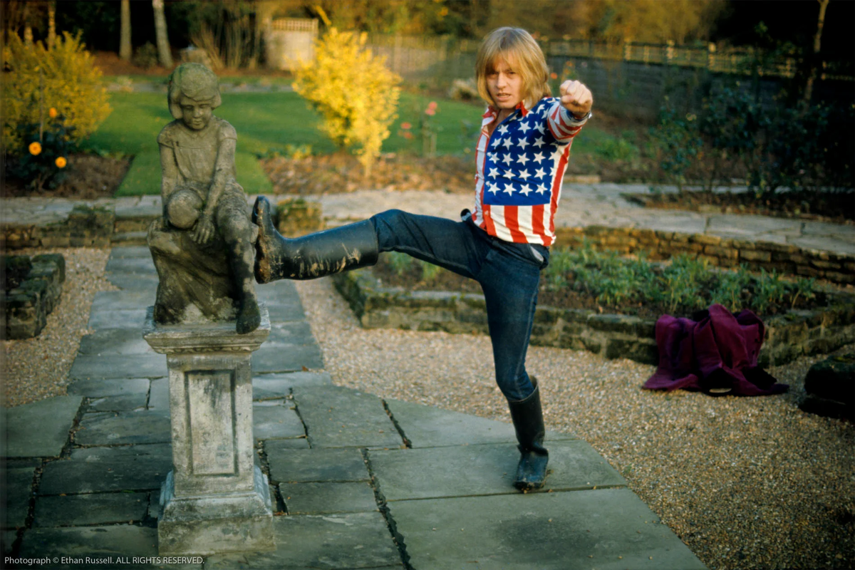 Брайан Джонс в Котчфорд-Фарм, весна 1969 г. Фото: Итан Рассел