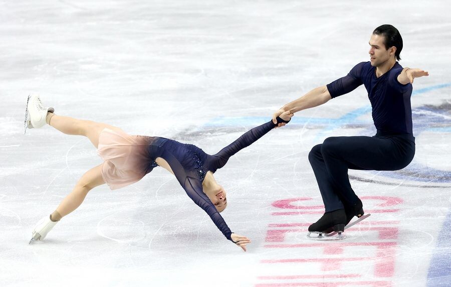    Минерва Фабьенне Хазе и Никита Володин / Источник: © NEIL HALL/EPA/ТАСС