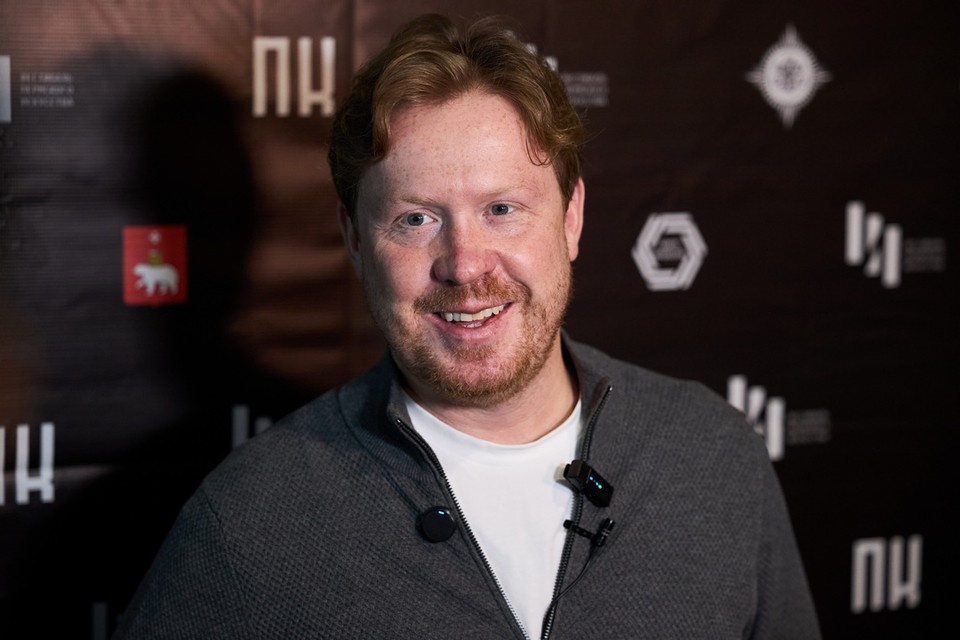    Звезда «Реальных пацанов» Антон Богданов посетил Новосибирский зоопарк. Николай ОБЕРЕМЧЕНКО