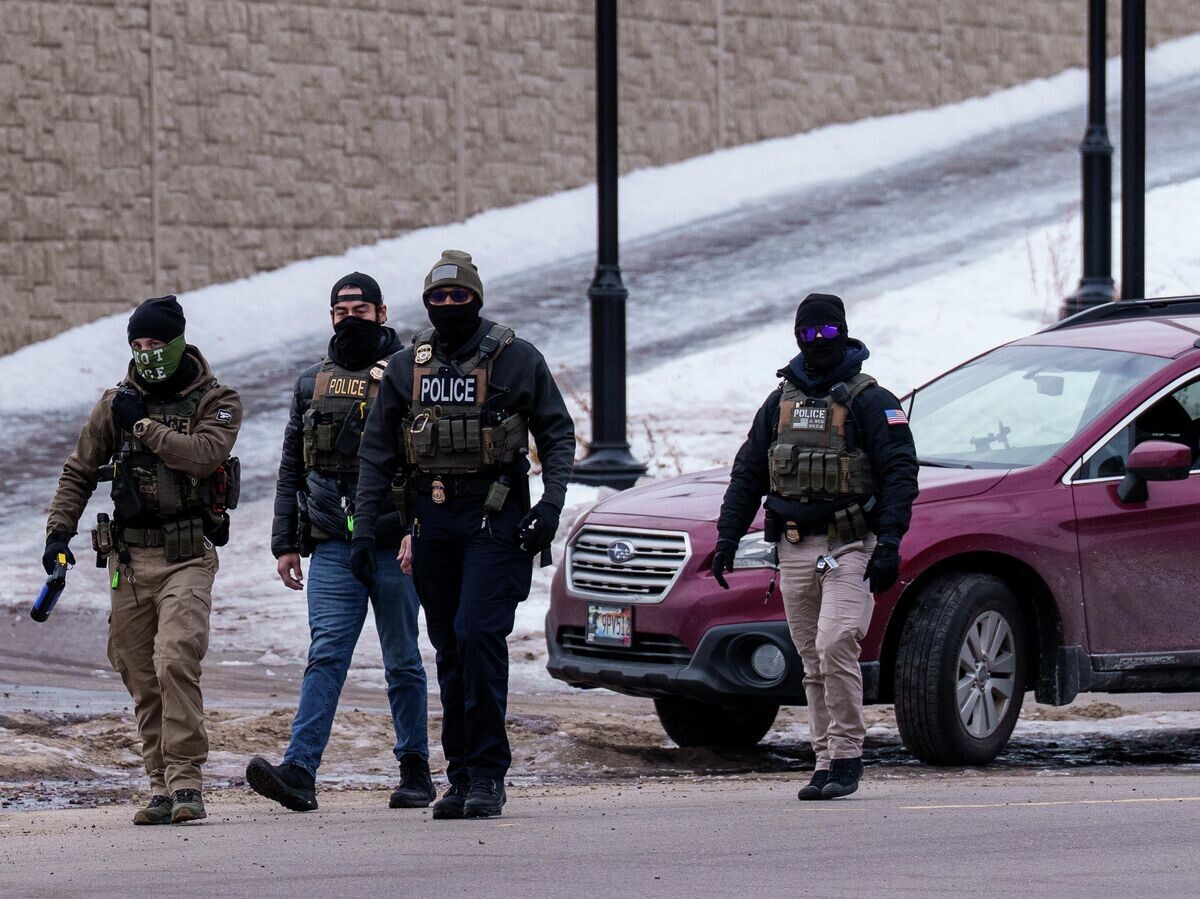    Агенты миграционной полиции ICE в Ричфилде, штат Миннесота, США | © AP Photo / Adam Gray