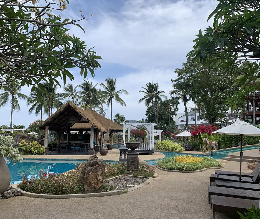 Фото с сайта https://phuket-insider.com/