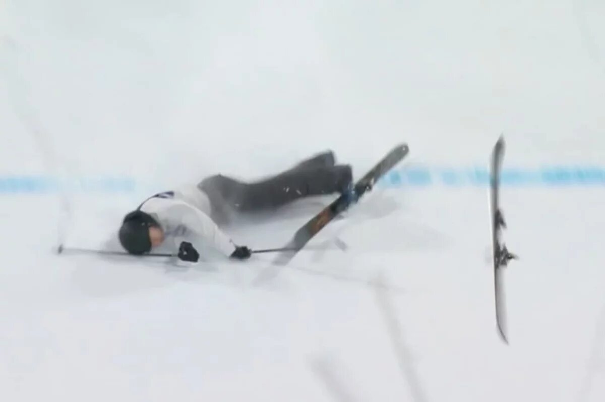    Финского фристайлиста Лаюнена увезли на скорой после падения на Олимпиаде