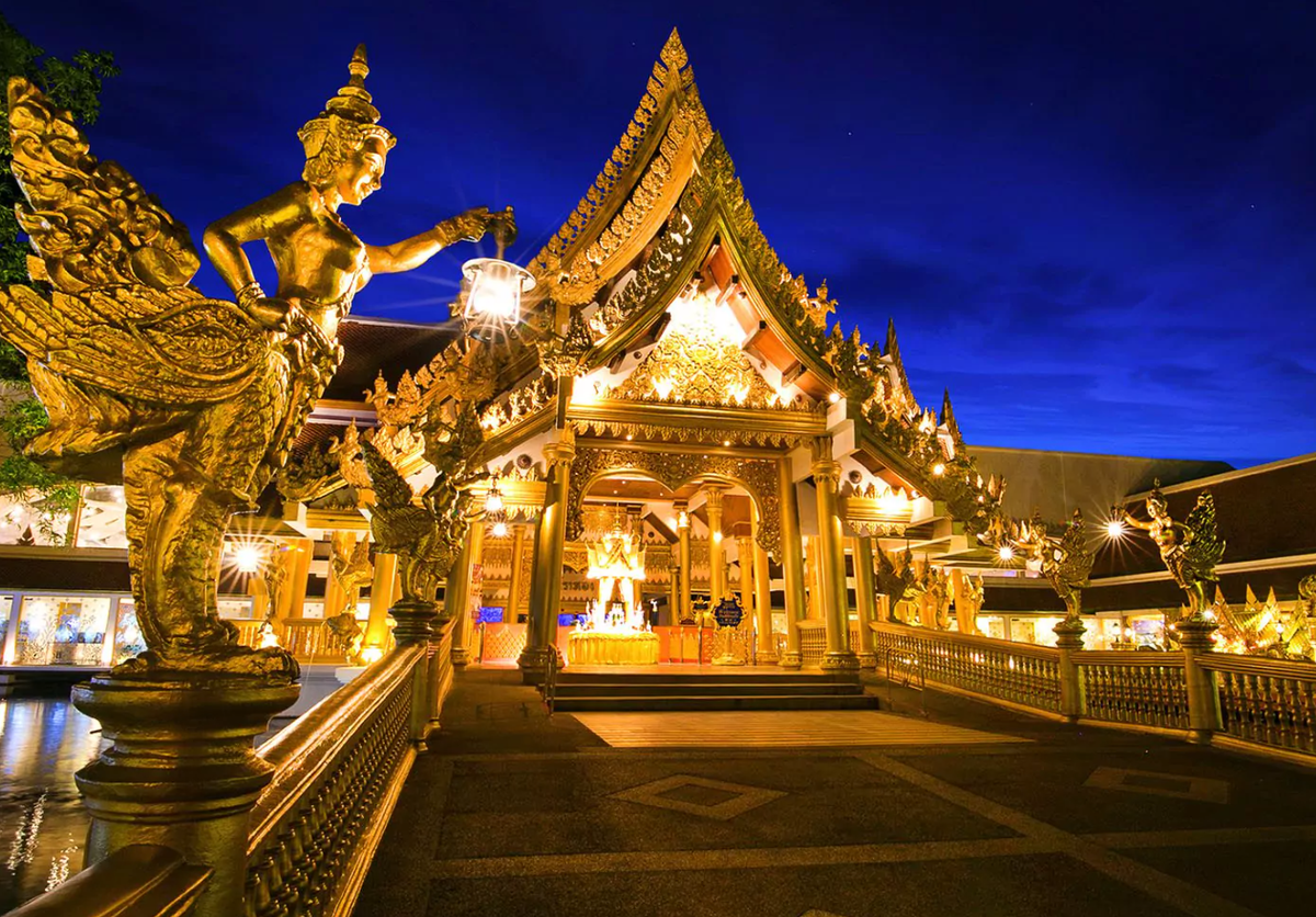 Фото с сайта https://phuket-insider.com/