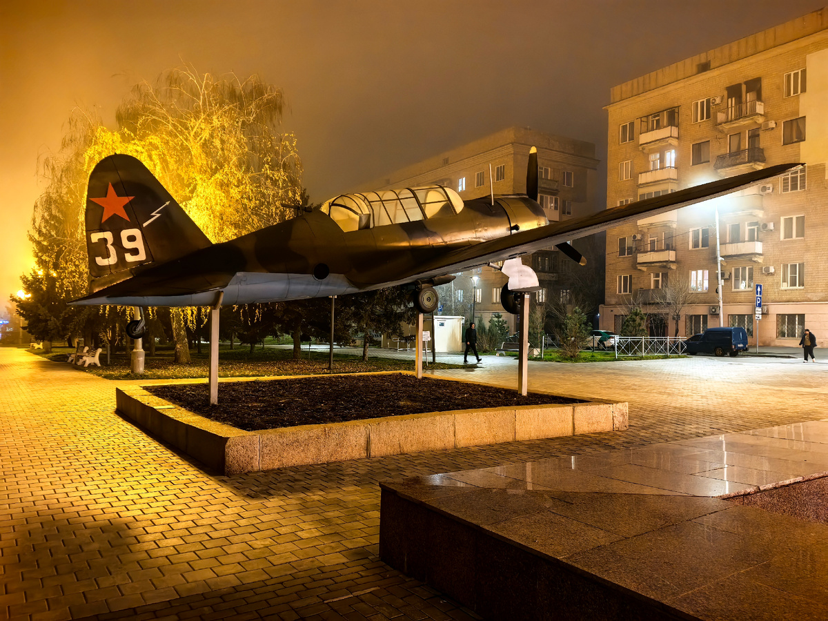 Ближний бомбардировщик СУ-2