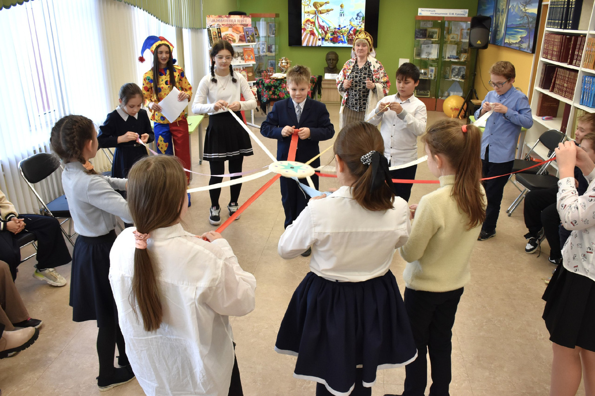 Фото: Прошлогодняя Масленица в библиотеке имени Куваева / Телеграм-канал ЦБС Магадана