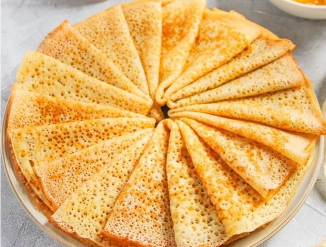 Любимые блины на Масленицу: таких кружевных не видела, таких вкусных не пекла. Подруги рецепт разобрали, а дома к Масленице других не хотят