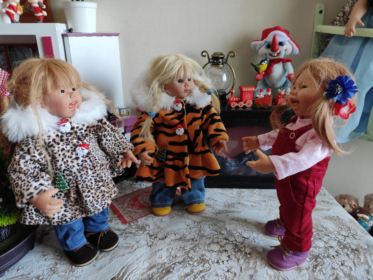 Лили, Майя и Лея Вихтель