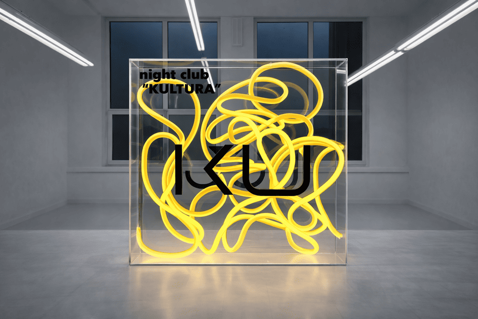 Неоновая арт-инсталляция для ночного клуба