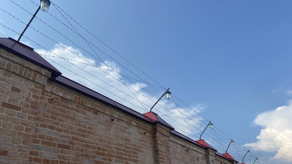 Жительница Тюменской области ударила полицейского за просьбу сделать музыку тише