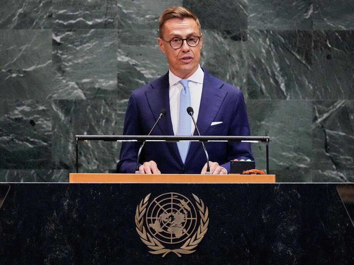    Президент Финляндии Александр Стубб выступает на 80-й сессии Генеральной Ассамблеи Организации Объединенных Наций | © AP Photo / Richard Drew