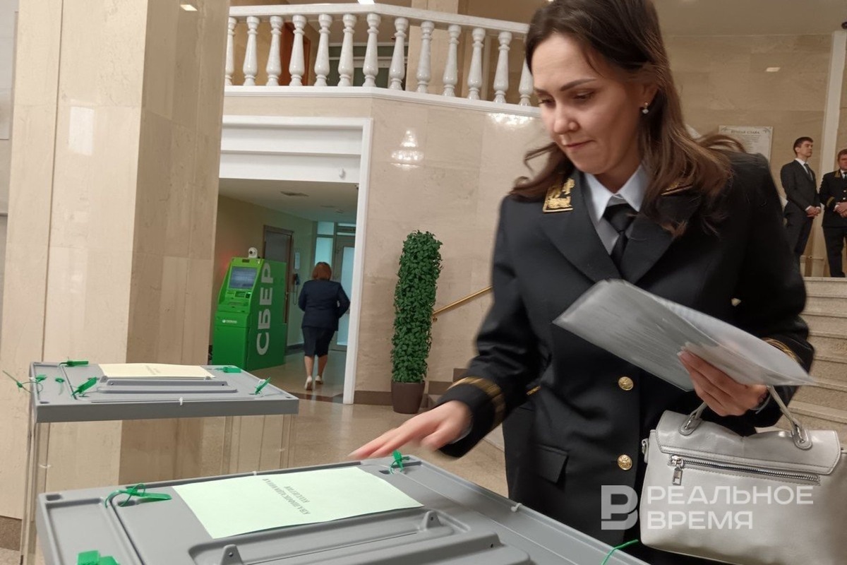    Тайным голосованием избирали состав экзаменационной комиссии и Квалифколлегии судей. Ирина Плотникова / realnoevremya.ru