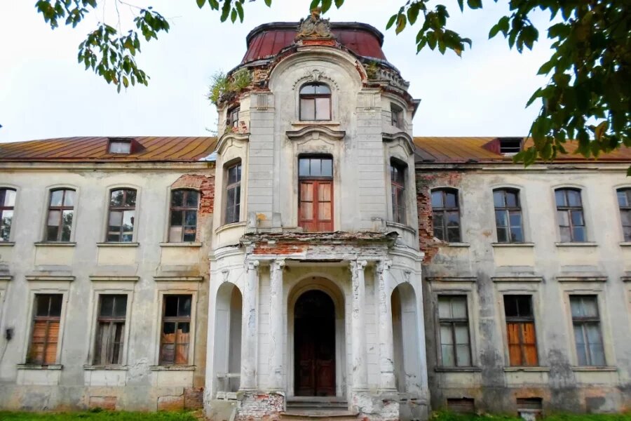 Листайте вправо, чтобы увидеть больше изображений