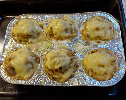 Вкусненькя горячая закусочка. Ее мы и подсчитаем домашнюю.