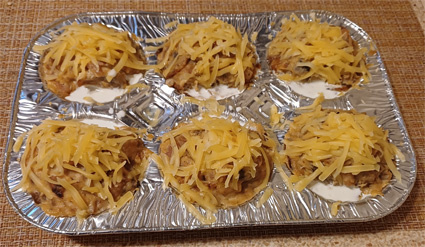 Вот он, Еще не вкусненький, Только подготовлен к запеканию.