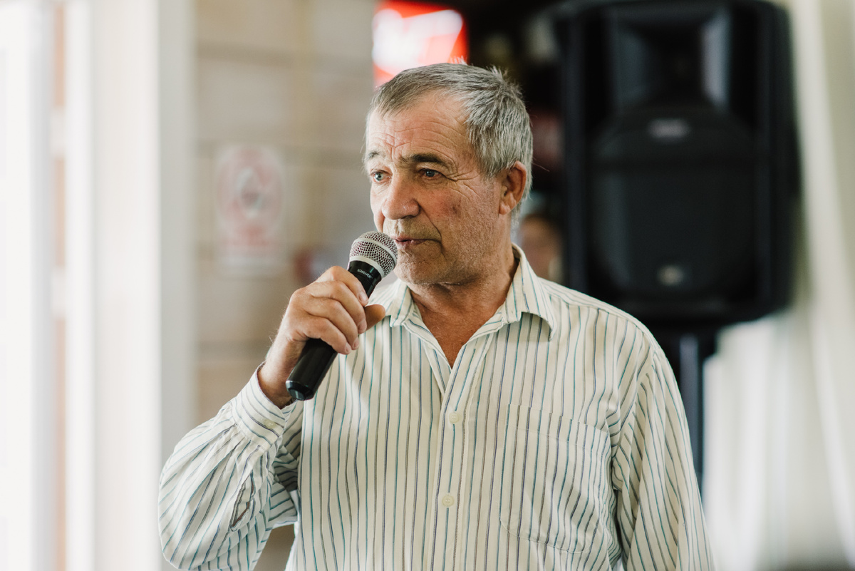 дедушка Насти