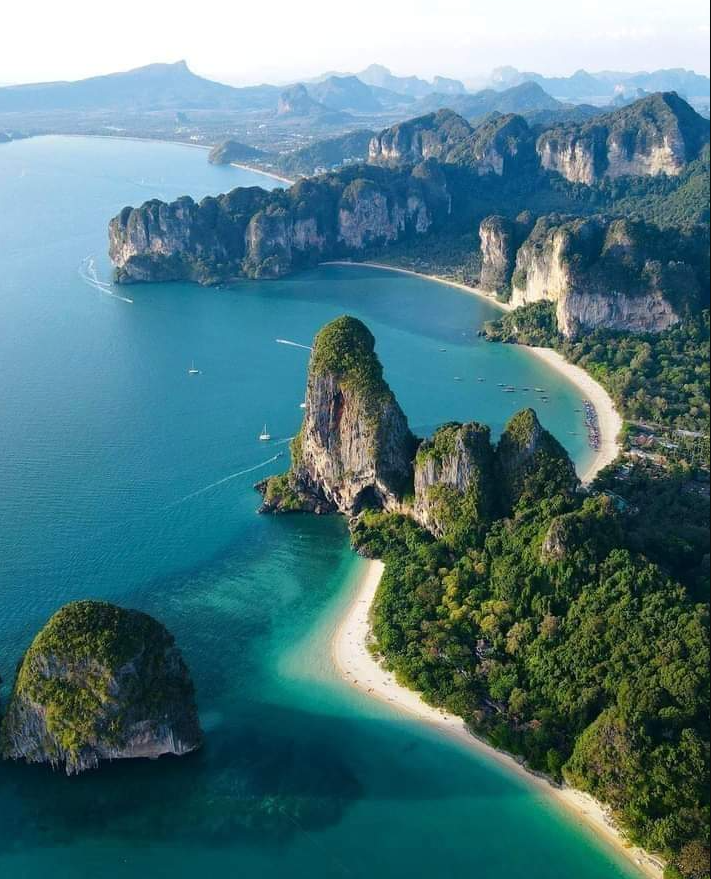 Фото с сайта https://phuket-insider.com/