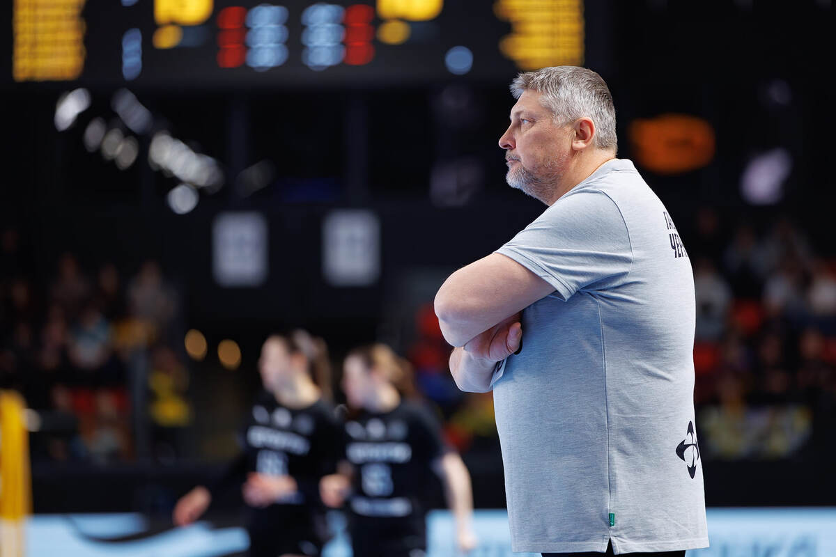    Сергей Матяж у руля "Черноморочки"