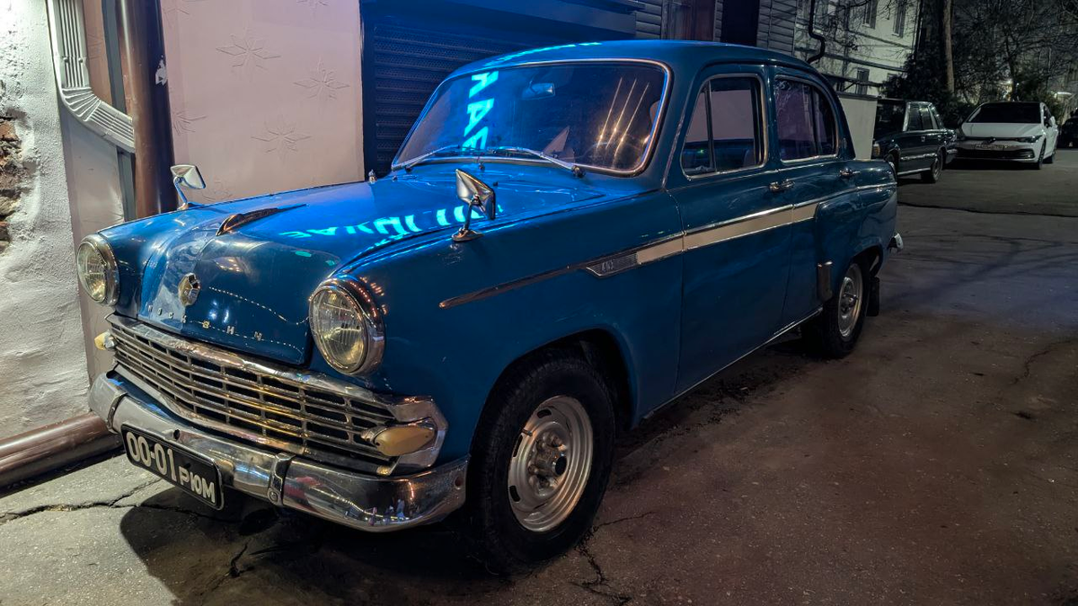 Этого Москвича мы встретили на улицах Анапы. Источник фото: автор канала