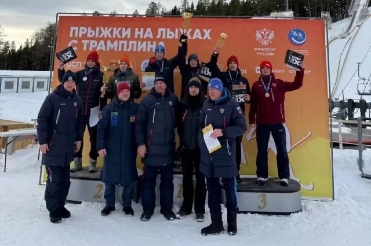    Летающий лыжник из Нижнего Тагила стал чемпионом России