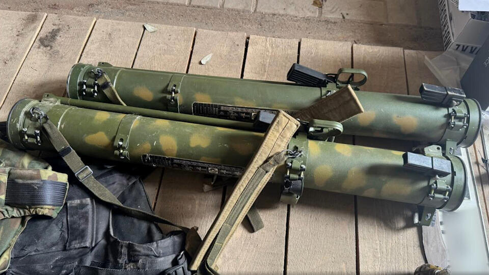 Гранатометы, винтовки, автоматы и взрывчатку изъяли у 86 подпольных оружейников