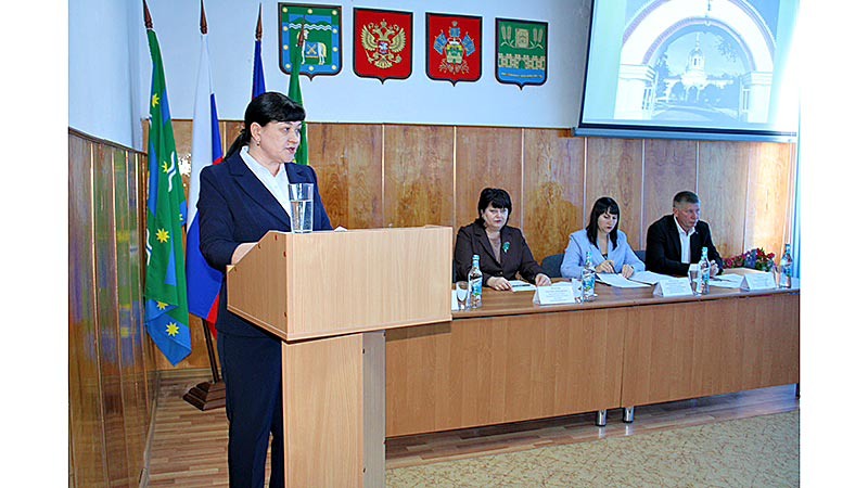    Глава - в ответе за всё поселение