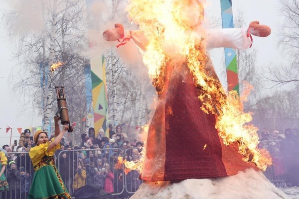 «На горах покататься, в блинах поваляться»: что вы знаете о Масленице  📷
