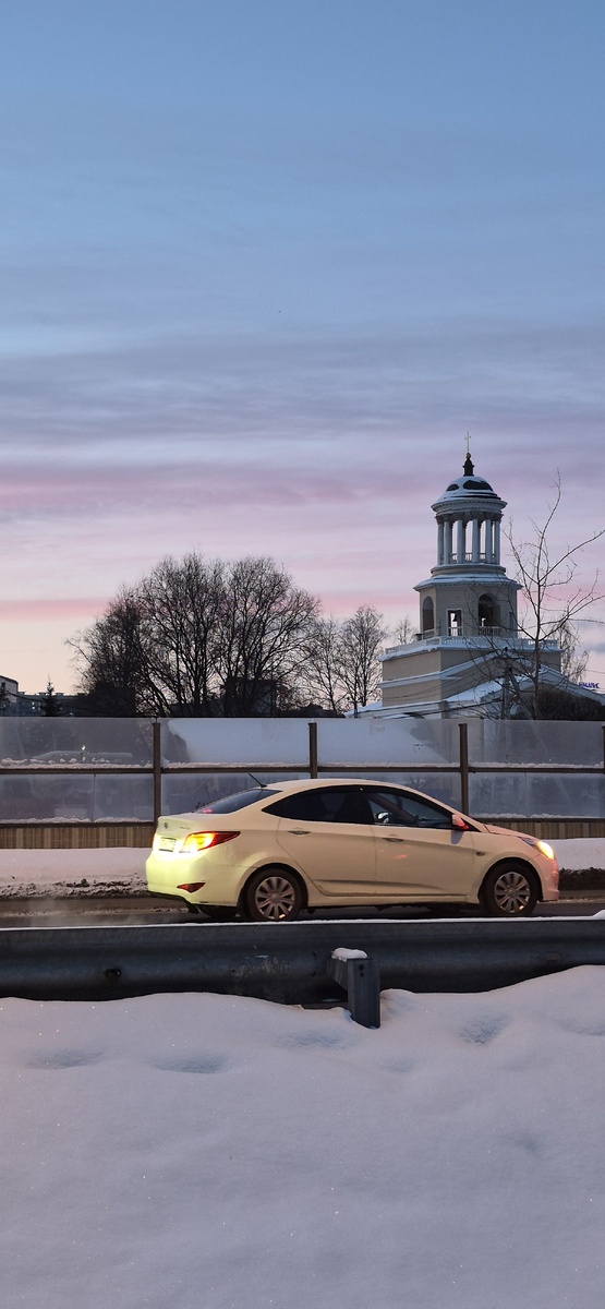 Телефон продолжает меня радовать фотографиями