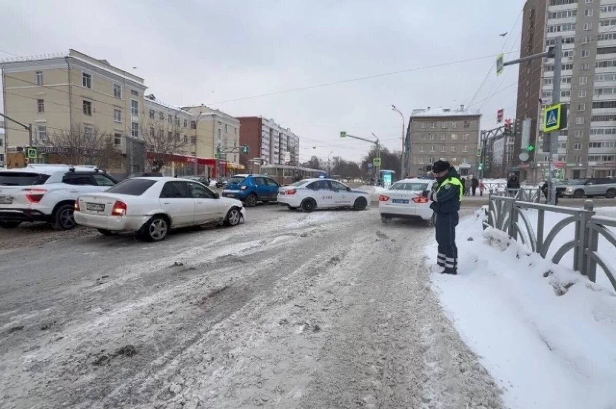    В Екатеринбурге водитель иномарки сбил 16-летнюю девушку