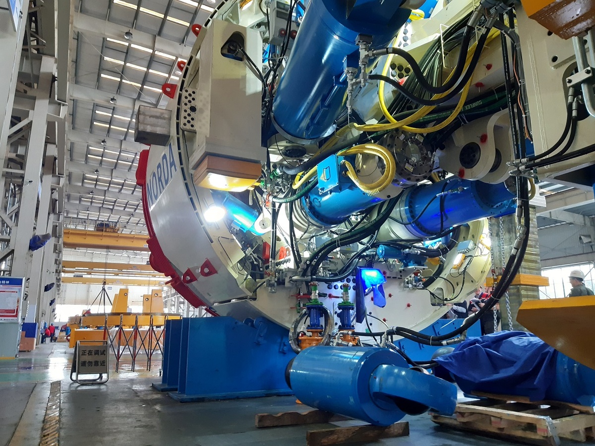     Проходческий комплекс «Норда» спроектирован и собран специалистами горно-металлургической компании