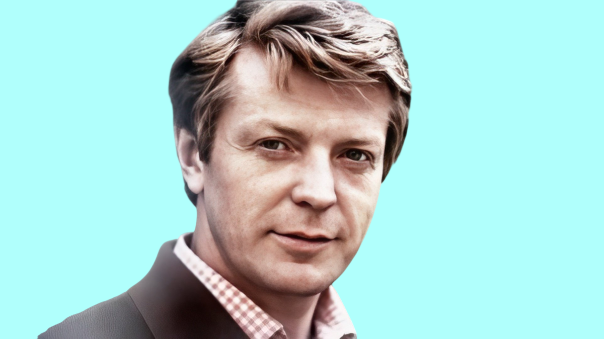 Олег Стриженов