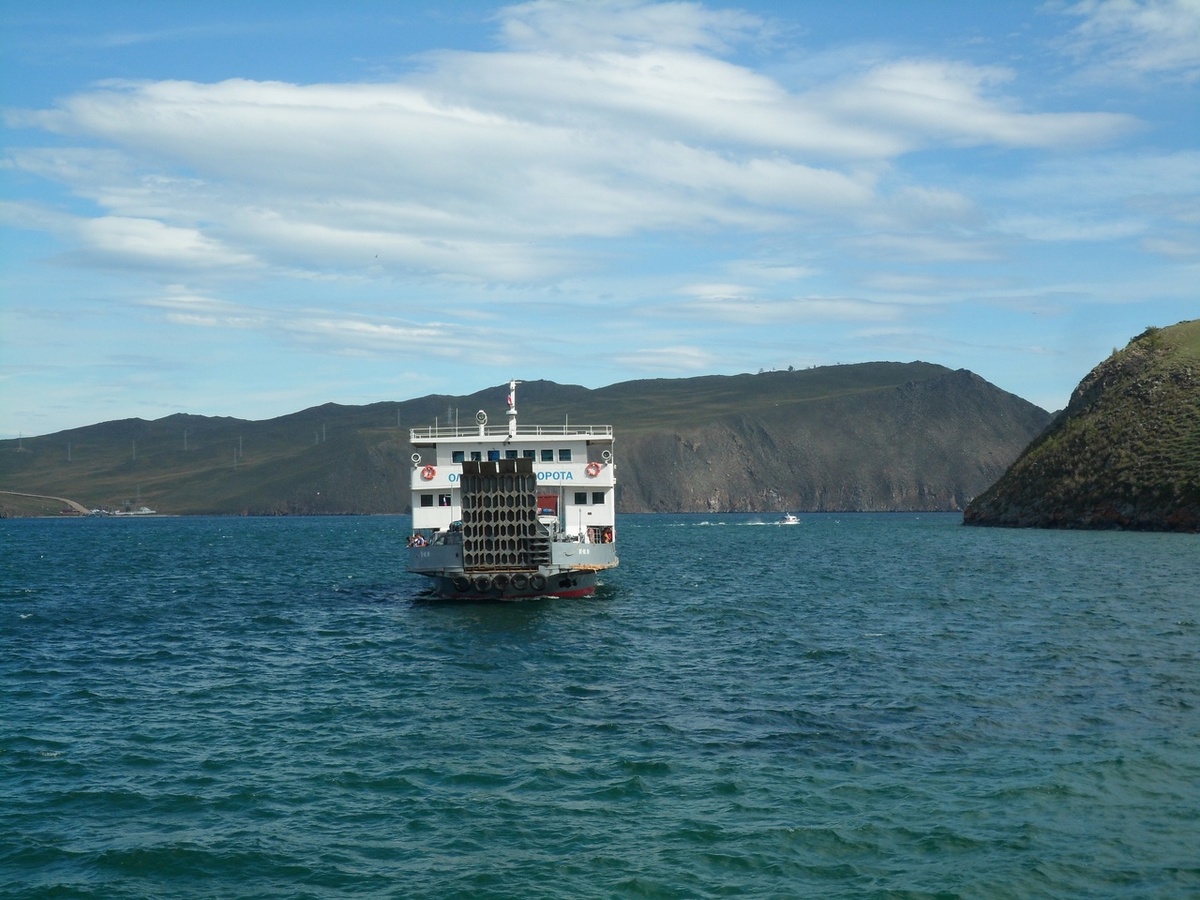 Паром "Ольхонские ворота"