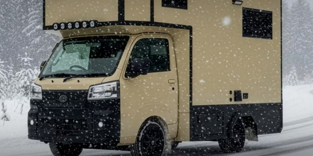 Японские тюнеры превратили кей-кар Daihatsu Hijet в полноценный дом на колёсах на четверых 😎