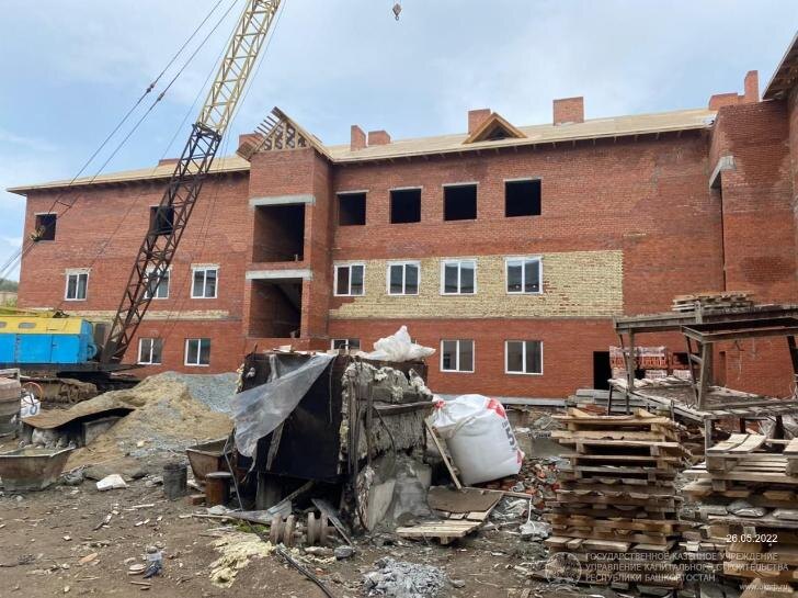    Фото с сайта ГКУ УКС РБ, где декабрь прошлого года указан как дата завершения строительства