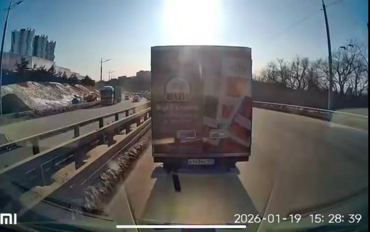 Кадры с видеорегистратора машины скорой помощи