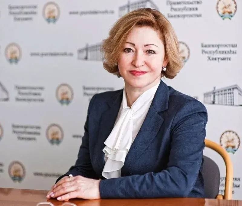     Ленара Иванова вазифаһынан китте