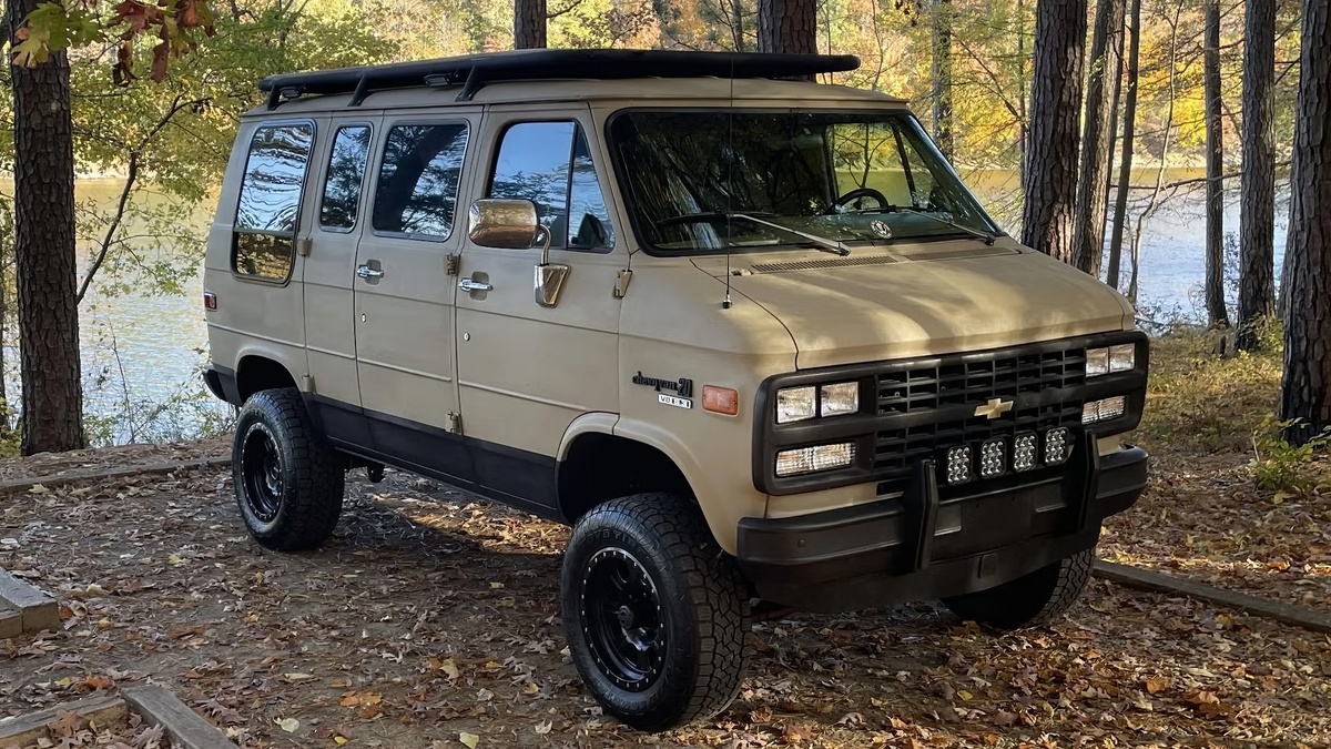 © Chevrolet | Bring a Trailer