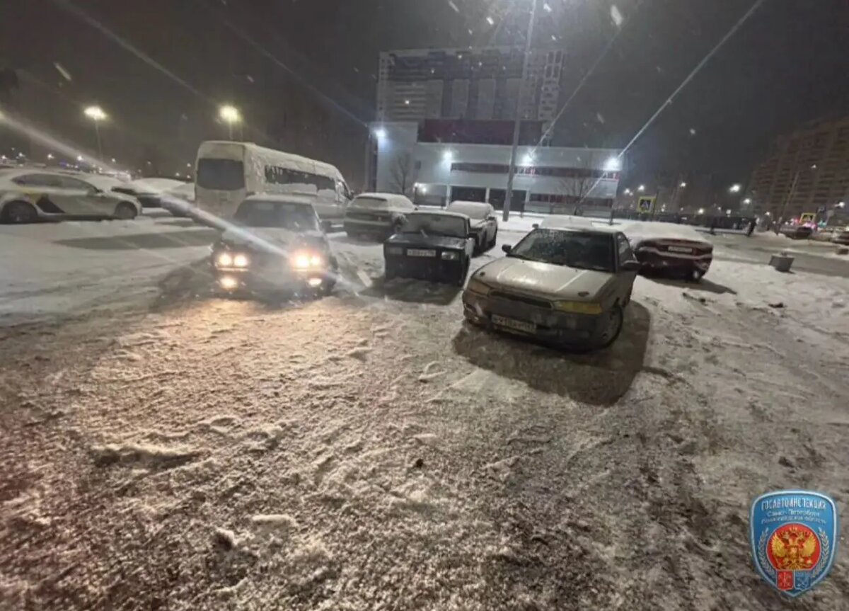    Фото: кадр видео ГАИ Петербурга и Ленобласти