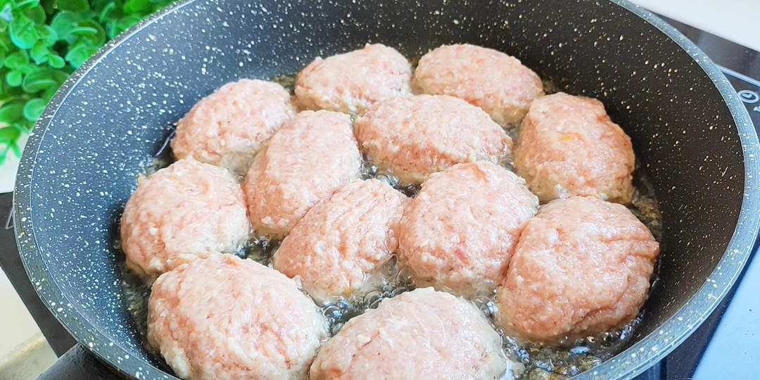 Рецепт котлет как в школьной столовой, раскрыт главный секрет их вкуса🥩