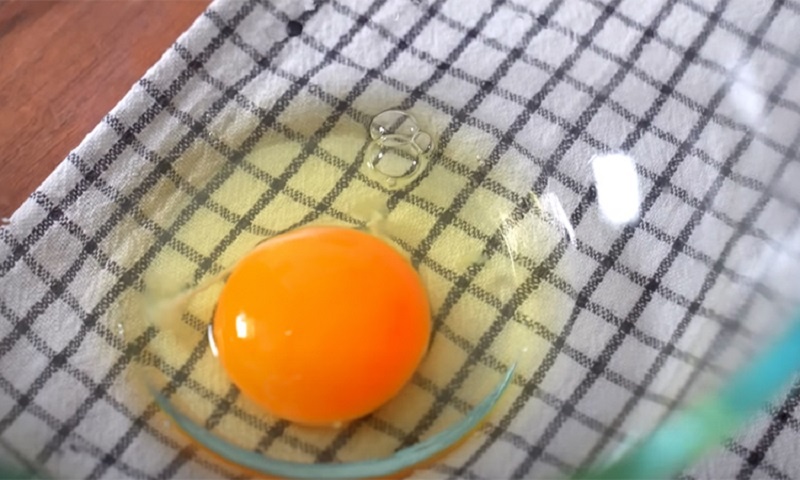 Старинный рецепт ажурных блинов на тёплом молоке: секреты вкуса из глубины деревенской жизни