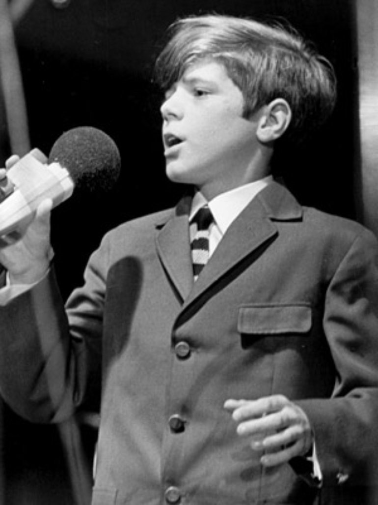 Робертино Лорети.