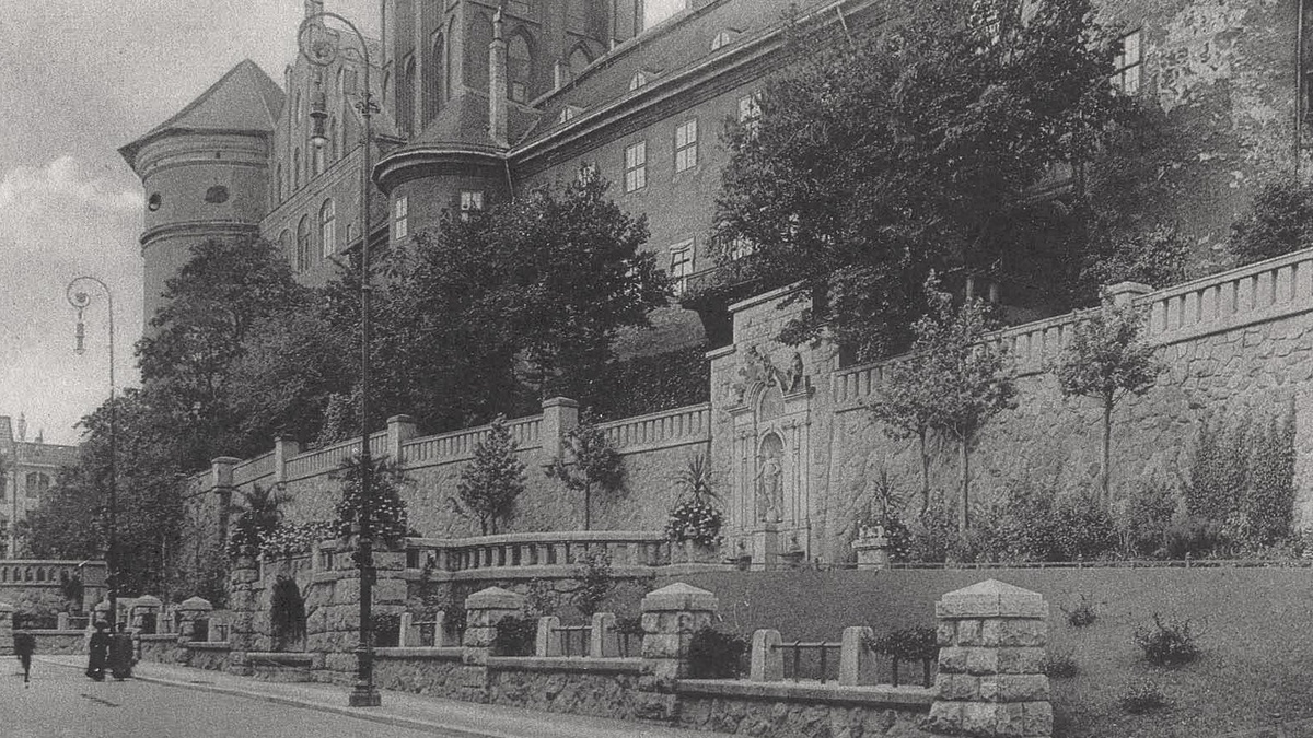 Королевский замок